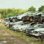 Szroty Warszawa – jak wybrać dobry szrot samochodowy w stolicy i ile dostać za auto?